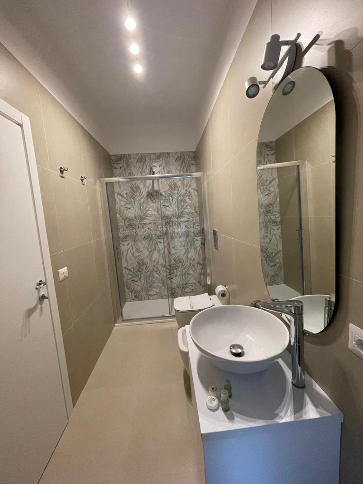 Domus Carmela Bed & Breakfast Наполи Екстериор снимка