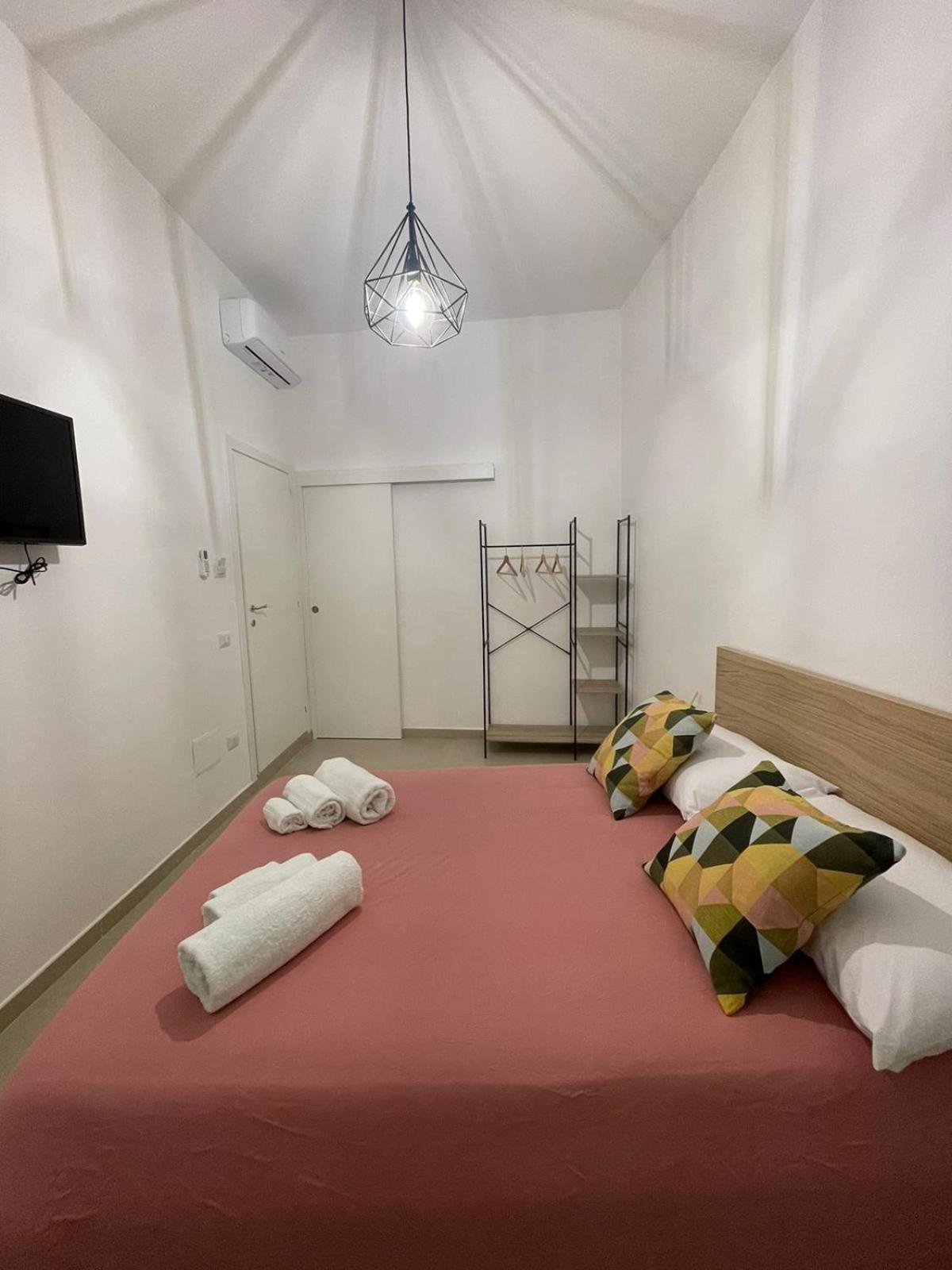 Domus Carmela Bed & Breakfast Наполи Екстериор снимка