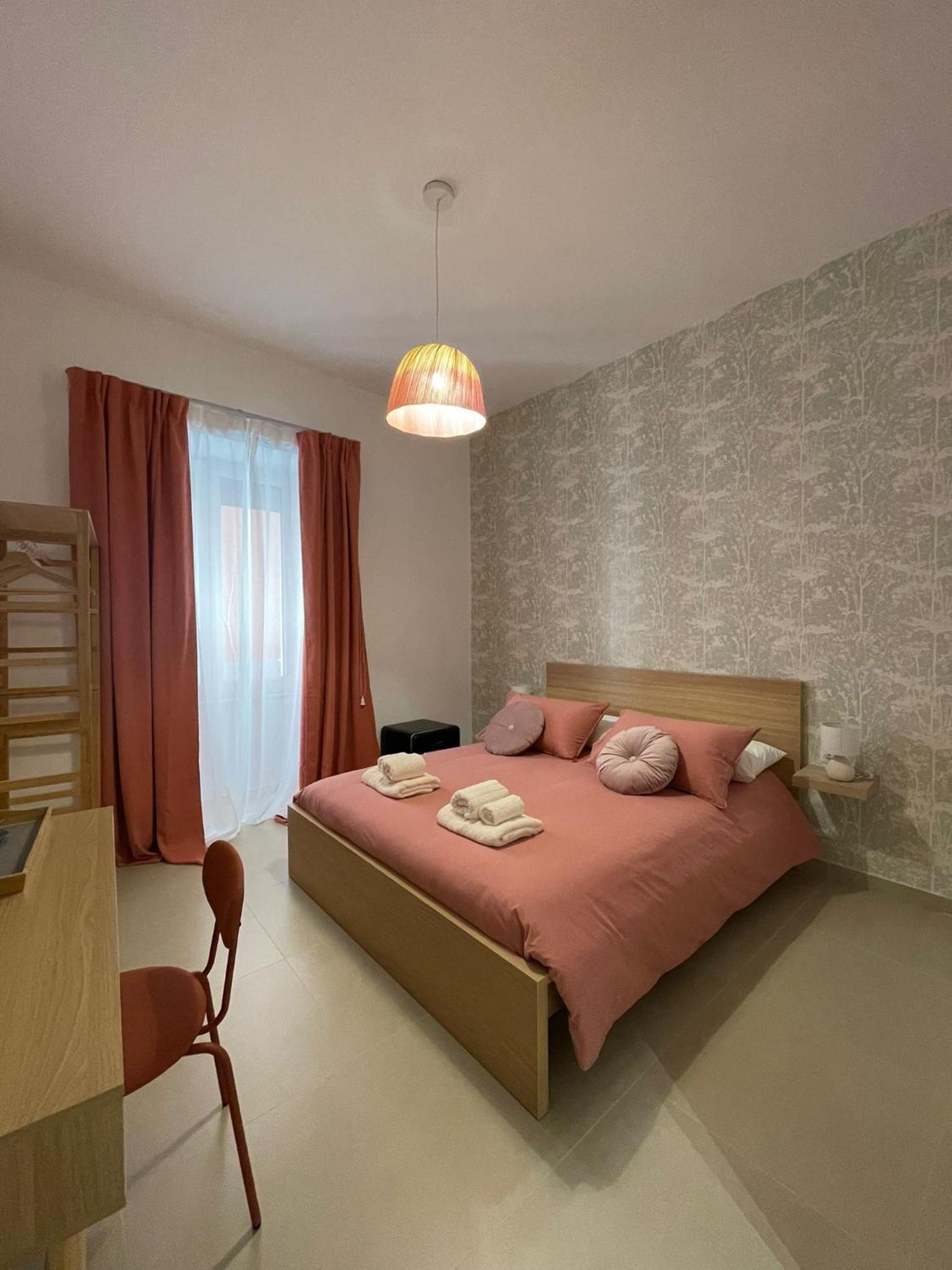 Domus Carmela Bed & Breakfast Наполи Екстериор снимка